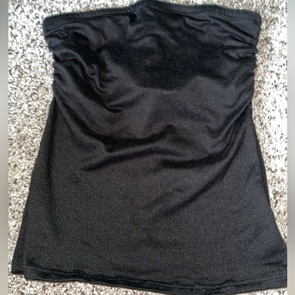 Black Ruched Strapless Crop Top - Picture 1 of 1